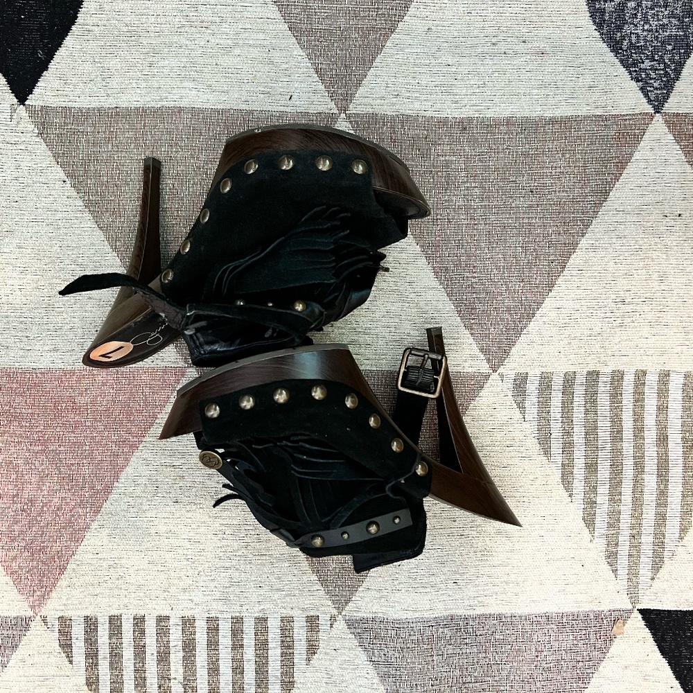 Jessica Simpson platform heels